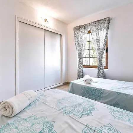 Two Bedroom In Playa De Americas *